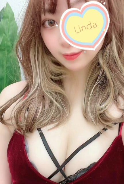 川奈みく(22歳)
