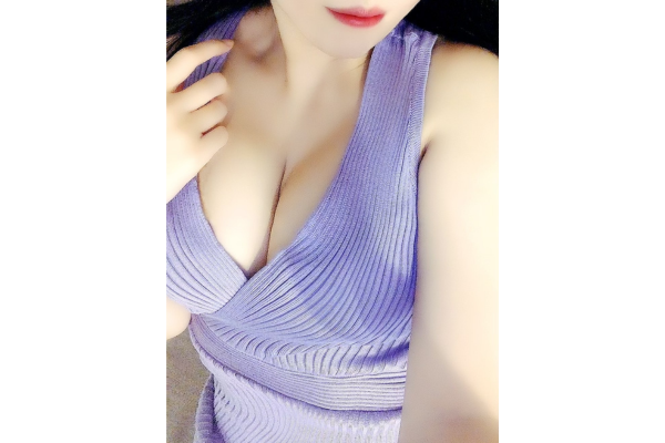 望月いおり(34歳)